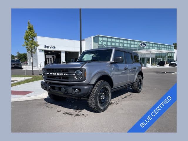 2023 Ford Bronco Black Diamond — photo 1 of 9