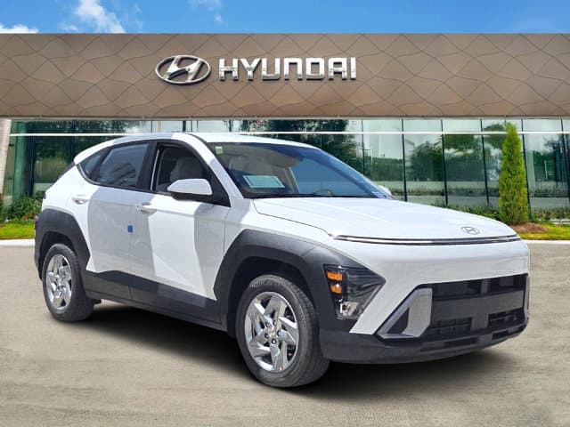 2027 Hyundai Kona SE — photo 1 of 17
