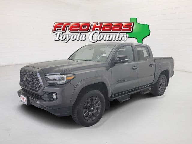 2023 Toyota Tacoma 2WD Limited — photo 1 of 33