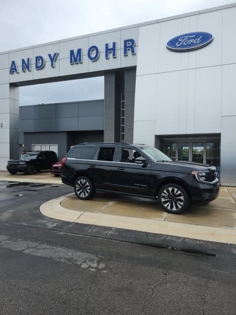 2027 Ford Expedition Platinum — photo 1 of 55