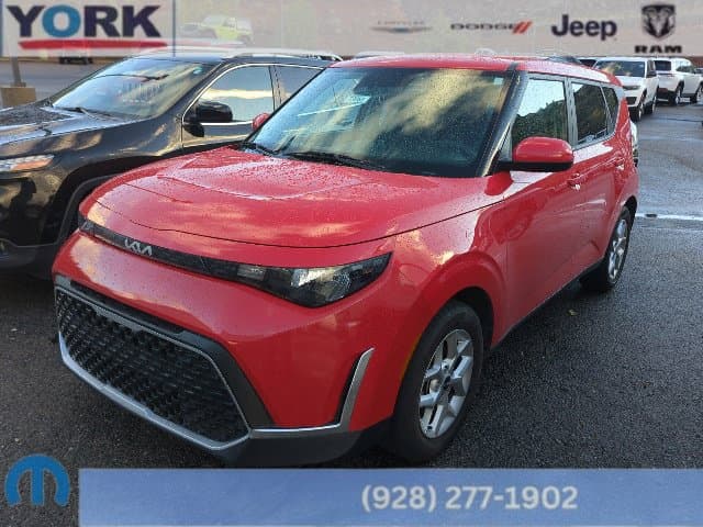 2024 Kia Soul LX — photo 1 of 7