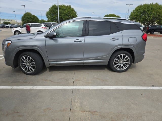 2023 GMC Terrain Denali — photo 1 of 9