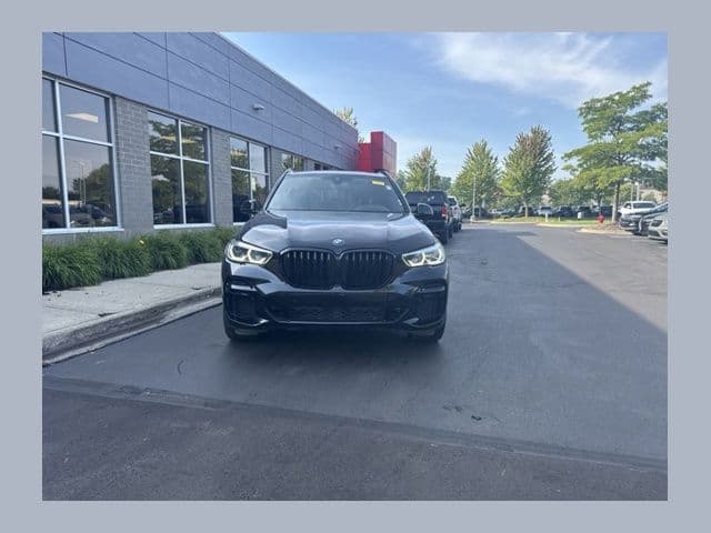 2022 BMW X5 M50i — photo 1 of 13