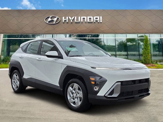 2027 Hyundai Kona SE — photo 1 of 17