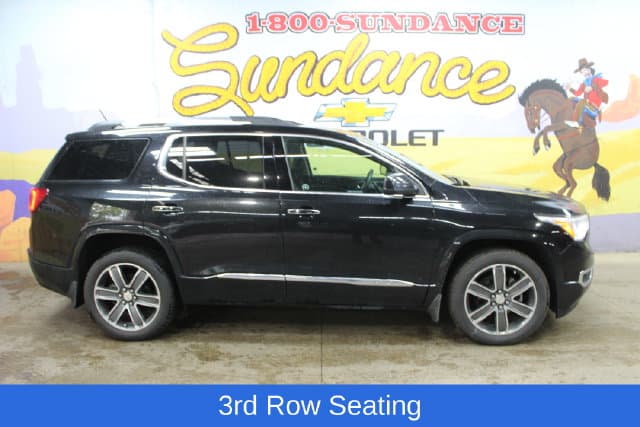 2017 GMC Acadia Denali — photo 1 of 20