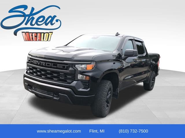 2022 Chevrolet Silverado 1500 Custom Trail Boss — photo 1 of 13