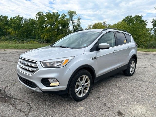 2018 Ford Escape SE — photo 1 of 14