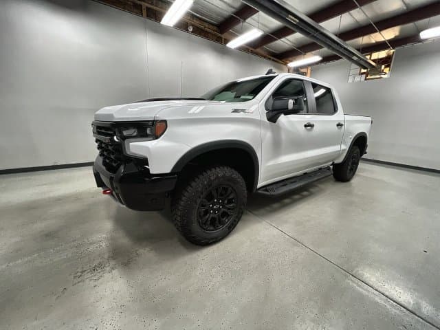 2026 Chevrolet Silverado 1500 ZR2 — photo 1 of 36