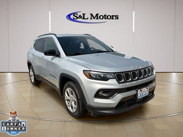 2024 Jeep Compass Latitude — photo 1 of 7