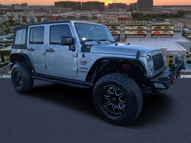 2016 Jeep Wrangler Unlimited Sport — photo 1 of 28