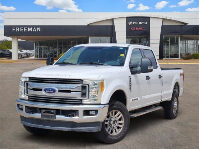 2017 Ford Super Duty F-350 SRW XLT — photo 1 of 15