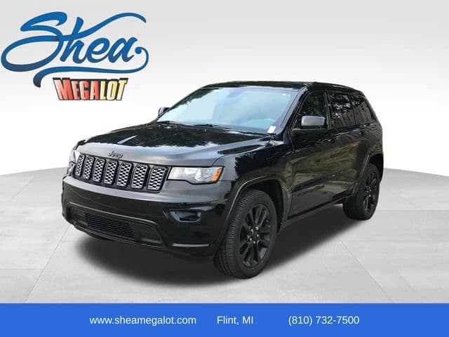 2019 Jeep Grand Cherokee Altitude — photo 1 of 12