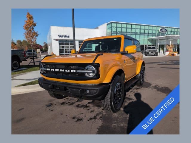 2022 Ford Bronco Outer Banks — photo 1 of 9