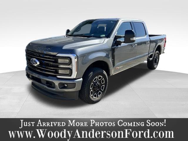 2025 Ford Super Duty F-350 SRW Platinum — photo 1 of 17