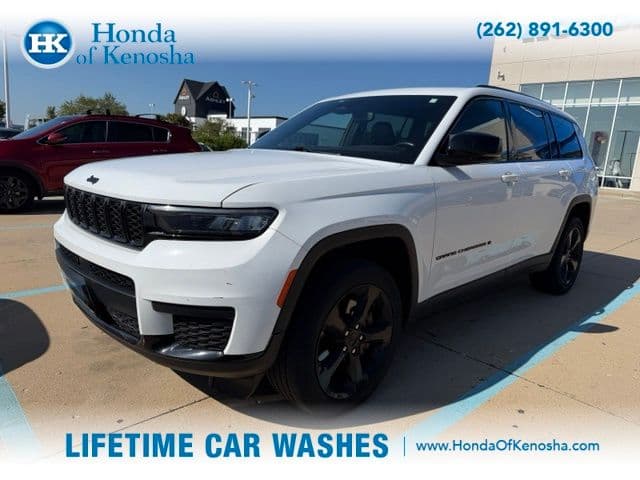 2021 Jeep Grand Cherokee L Altitude — photo 1 of 9