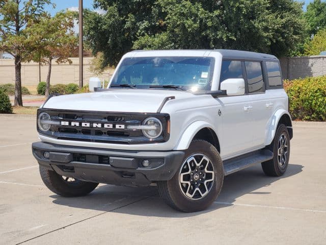 2025 Ford Bronco Outer Banks — photo 1 of 15