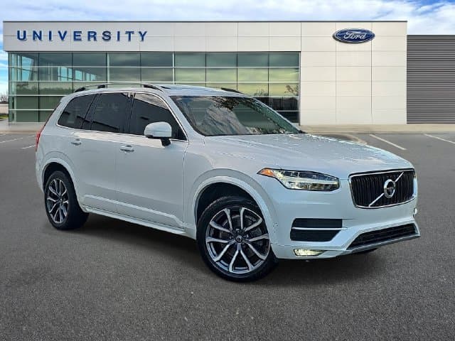 2017 Volvo XC90 Momentum — photo 1 of 34