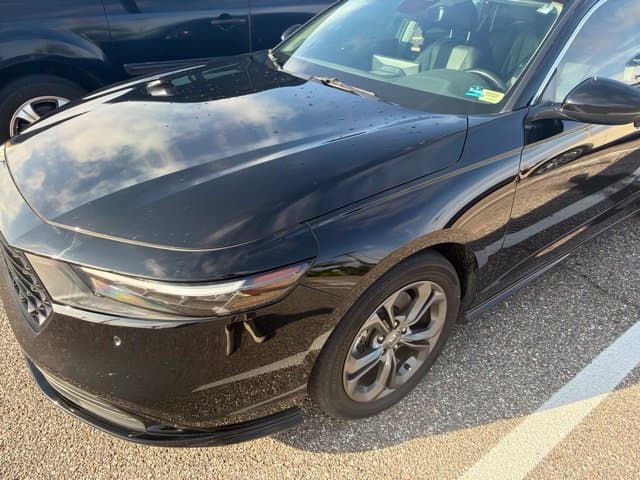 2024 Honda Accord Hybrid EX-L — photo 1 of 9