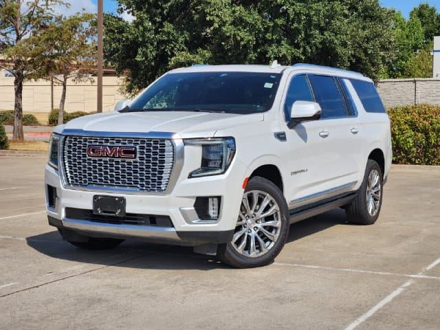 2021 GMC Yukon XL Denali — photo 1 of 15