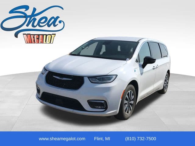 2024 Chrysler Pacifica Hybrid Select — photo 1 of 13
