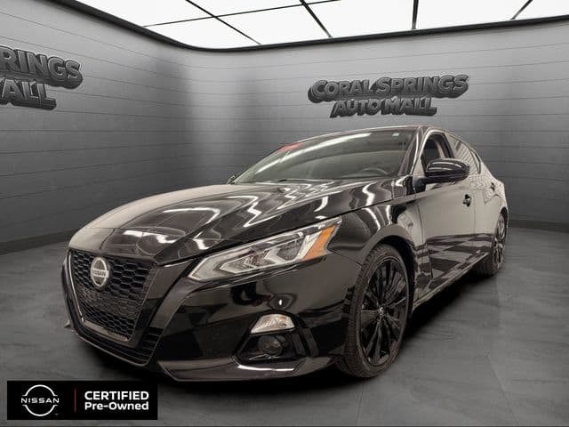2022 Nissan Altima 2.5 SR — photo 1 of 35