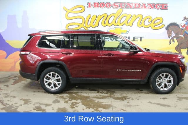 2021 Jeep Grand Cherokee L Limited — photo 1 of 21