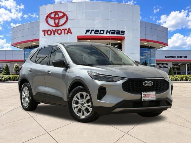 2024 Ford Escape Active — photo 1 of 28