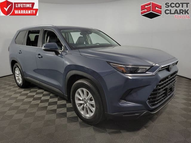 2025 Toyota Grand Highlander XLE — photo 1 of 28