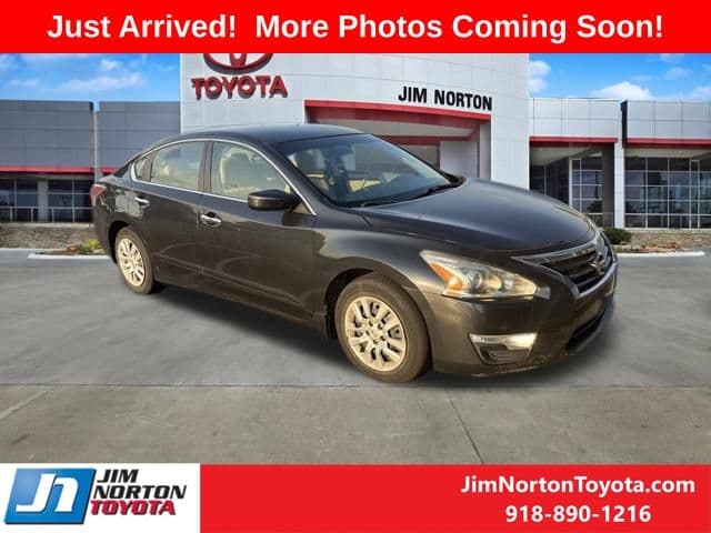 2015 Nissan Altima 2.5 S — photo 1 of 11