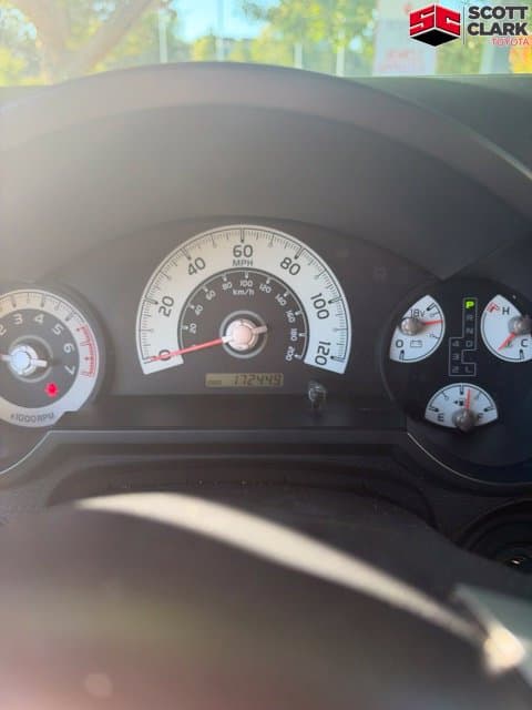 2012 Toyota FJ Cruiser Base — photo 1 of 11