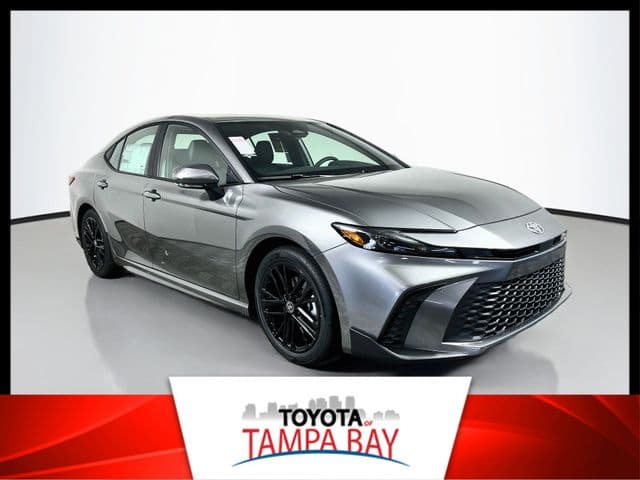 2026 Toyota Camry SE — photo 1 of 33