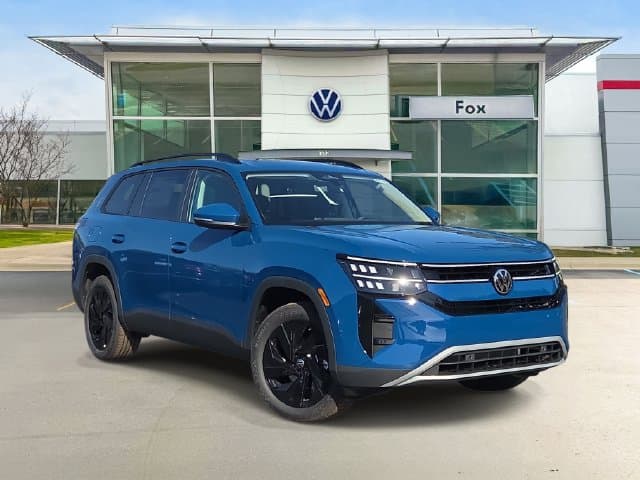 2027 Volkswagen Atlas SE w/Technology — photo 1 of 31