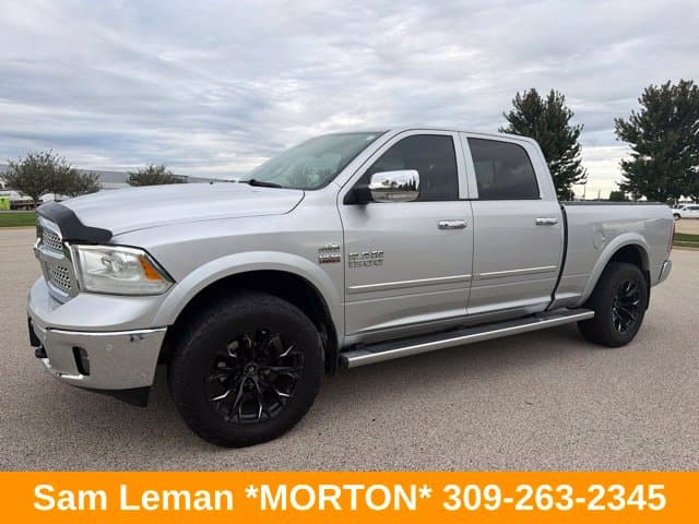 2016 RAM 1500 Laramie — photo 1 of 10