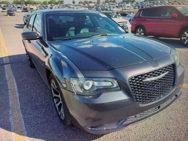 2018 Chrysler 300 Base — photo 1 of 12