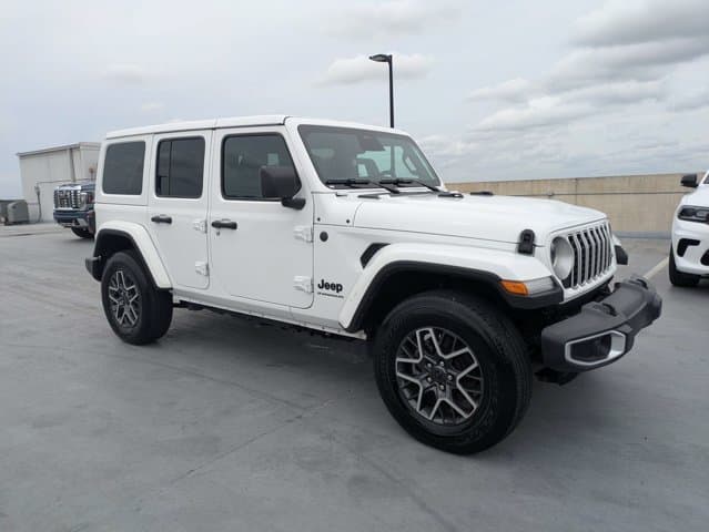2026 Jeep Wrangler Sahara — photo 1 of 31