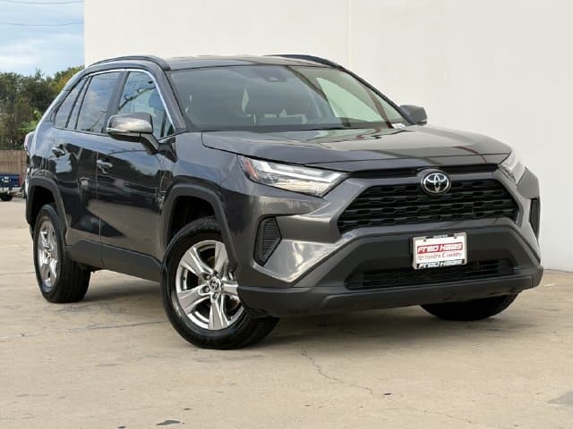 2025 Toyota RAV4 XLE — photo 1 of 27
