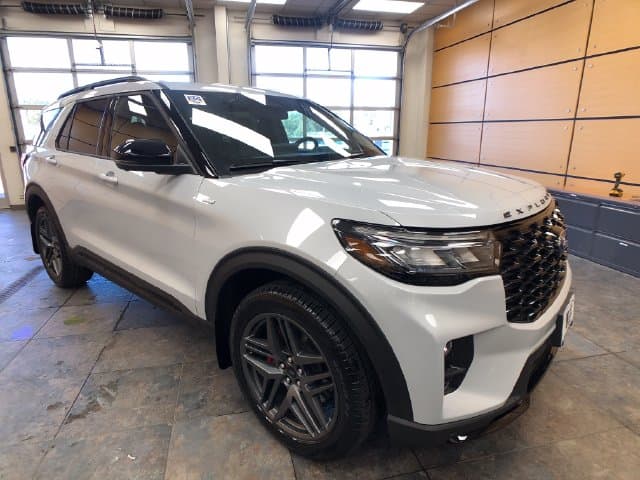 2026 Ford Explorer ST-Line — photo 1 of 24
