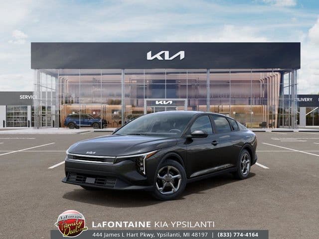2026 Kia K4 LXS — photo 1 of 27