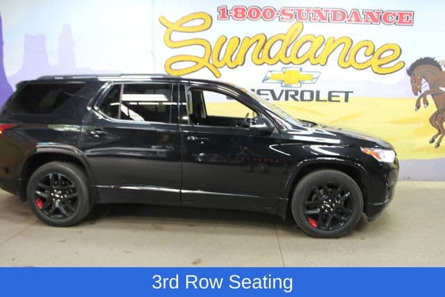 2021 Chevrolet Traverse Premier — photo 1 of 21