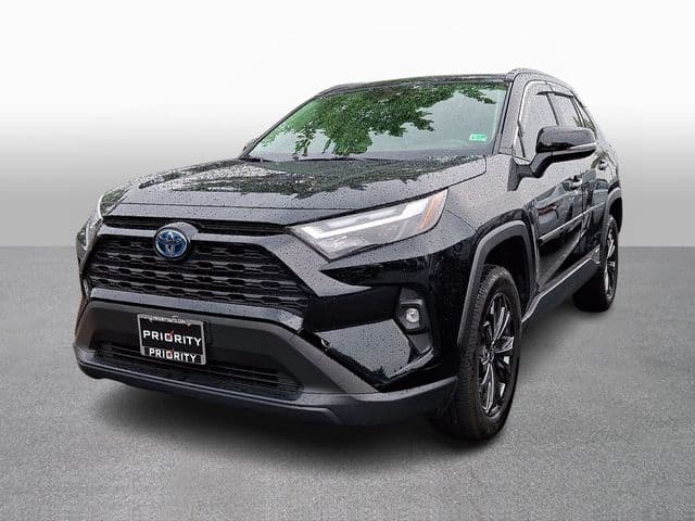 2022 Toyota RAV4 Hybrid XLE Premium — photo 1 of 10