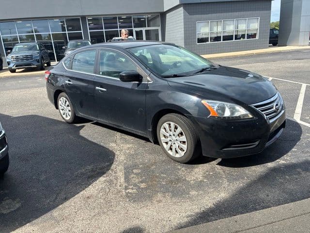 2013 Nissan Sentra SV — photo 1 of 14