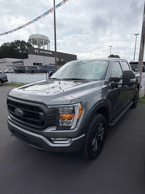 2023 Ford F-150 XLT — photo 1 of 2