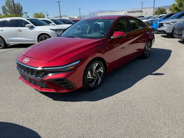 2025 Hyundai Elantra SEL Convenience — photo 1 of 37