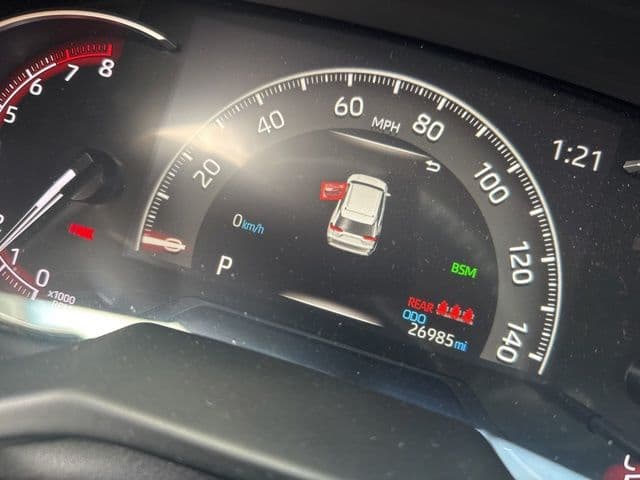 2025 Toyota RAV4 XLE — photo 1 of 11