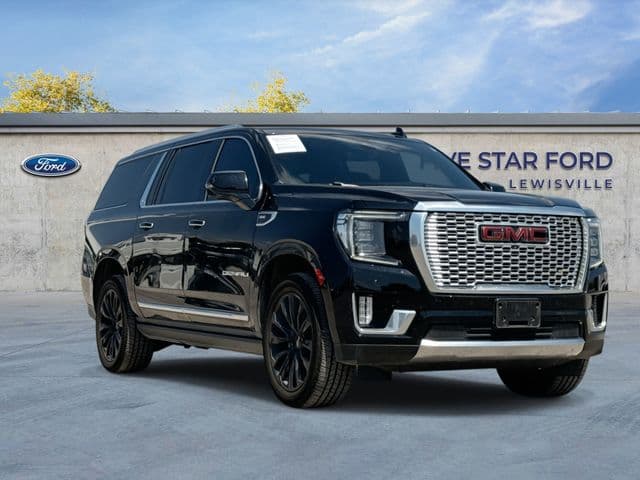 2021 GMC Yukon XL Denali — photo 1 of 25