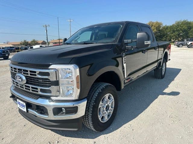 2027 Ford Super Duty F-250 SRW XLT — photo 1 of 27