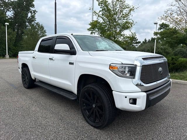 2020 Toyota Tundra 4WD Limited — photo 1 of 12