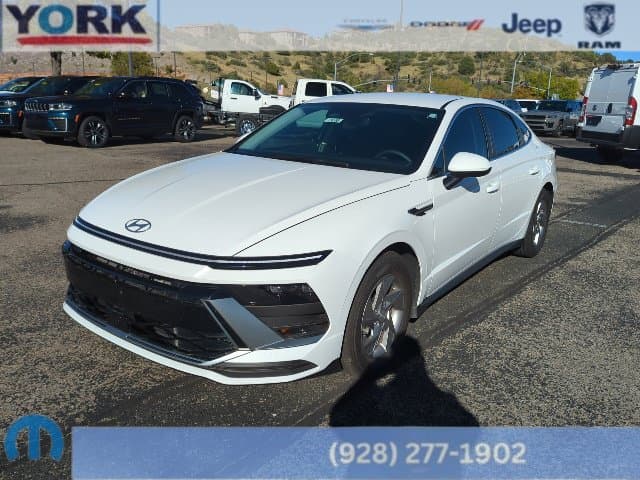 2025 Hyundai Sonata SE — photo 1 of 7