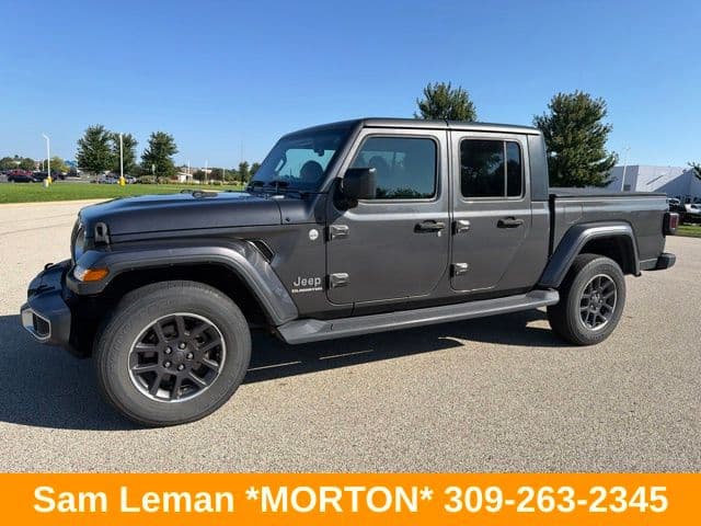 2022 Jeep Gladiator Overland — photo 1 of 10
