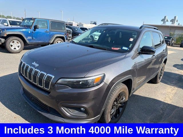 2022 Jeep Cherokee Latitude Lux — photo 1 of 10